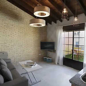  Apartamento En Sevilla-triana Espanha